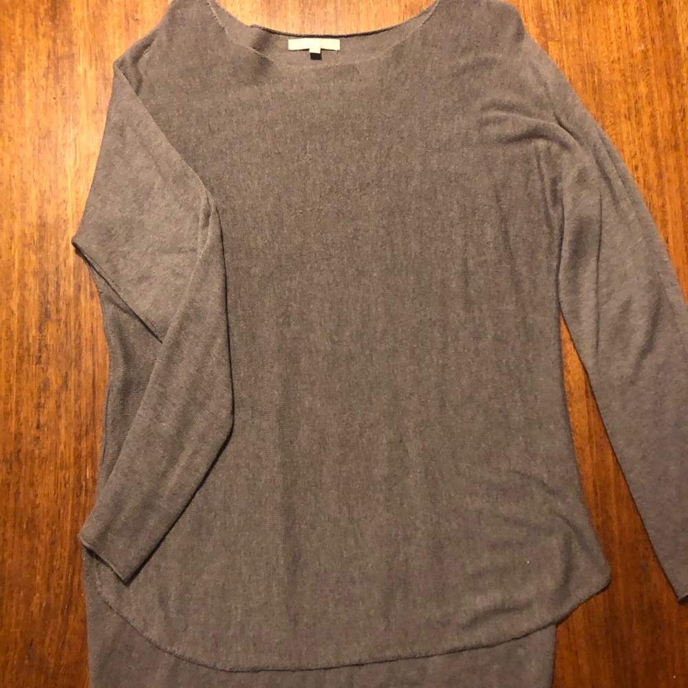 Soft gray high low thin sweater